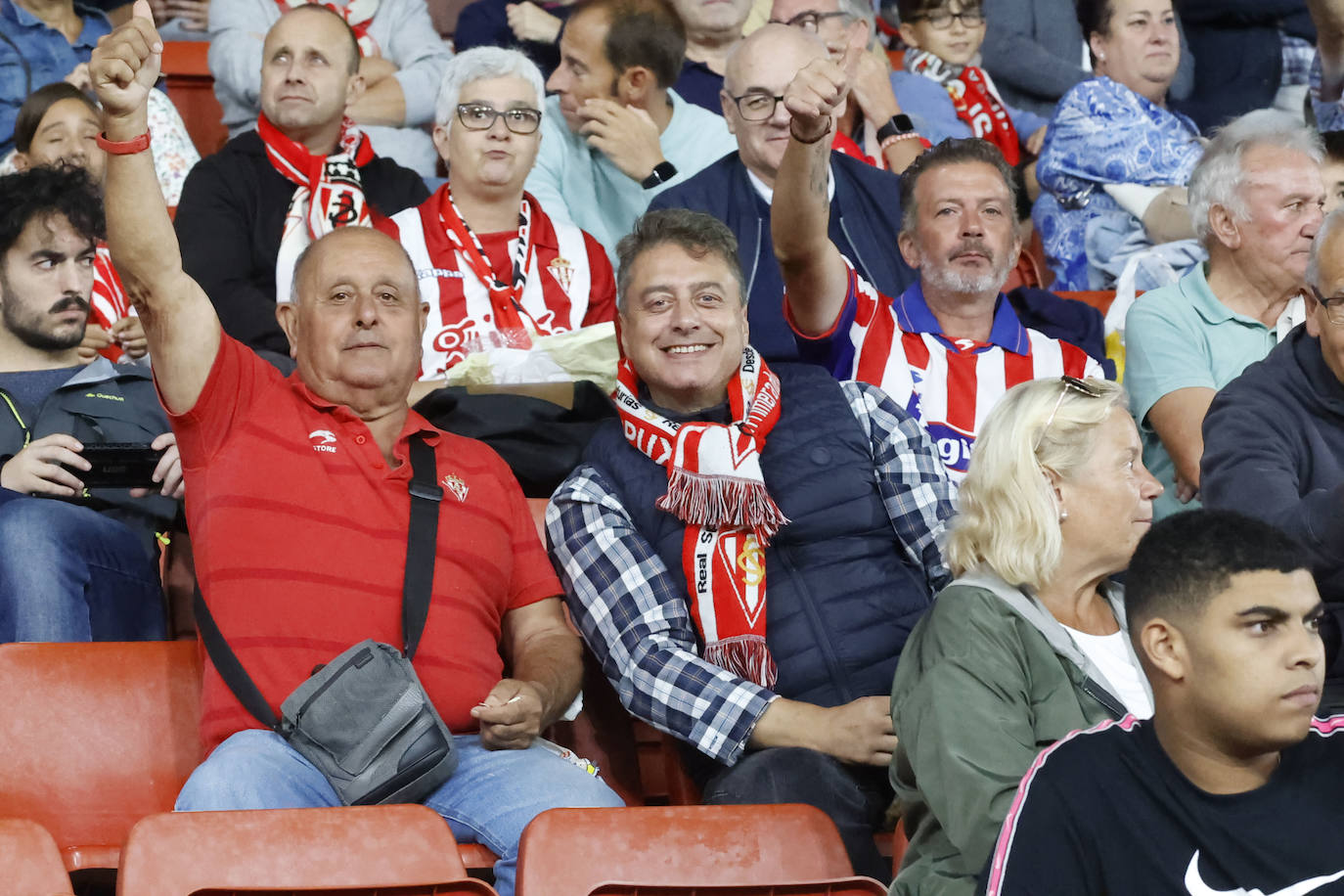 ¿Estuviste en el Sporting - Elche? ¡Búscate!