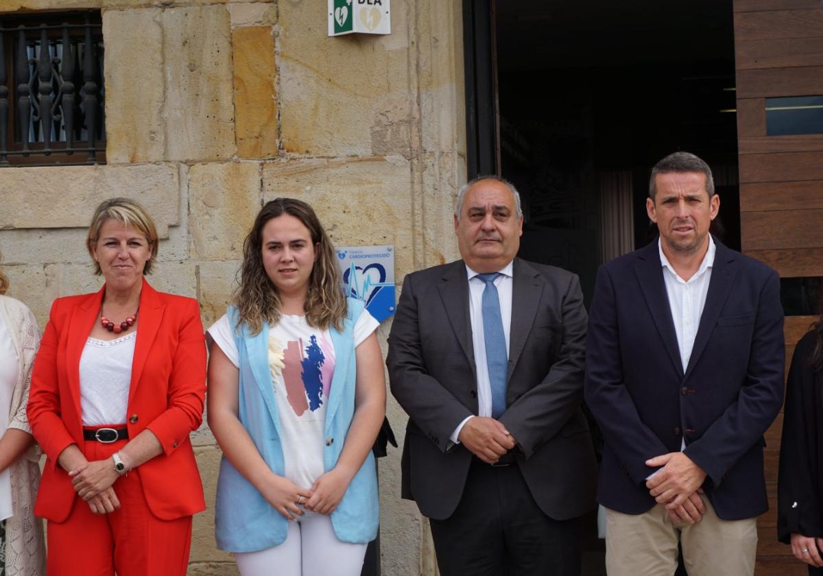 Sandra Cuesta, Vanessa Miyar, Javier Brea y José Ángel Toyos, tras el Pleno de investidura en junio.