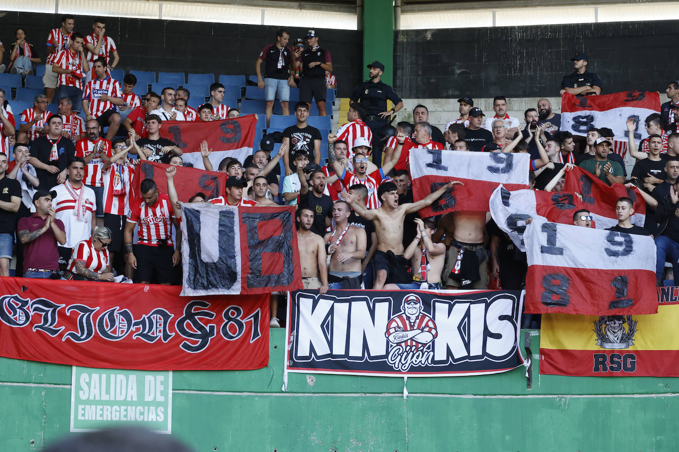 ¿Estuviste en el Racing de Santander - Sporting? ¡Búscate en las fotos de El Sardinero!