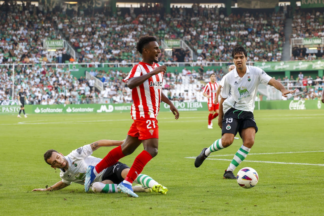 Las mejores imágenes del Racing de Santander 3 - 2 Sporting de Gijón