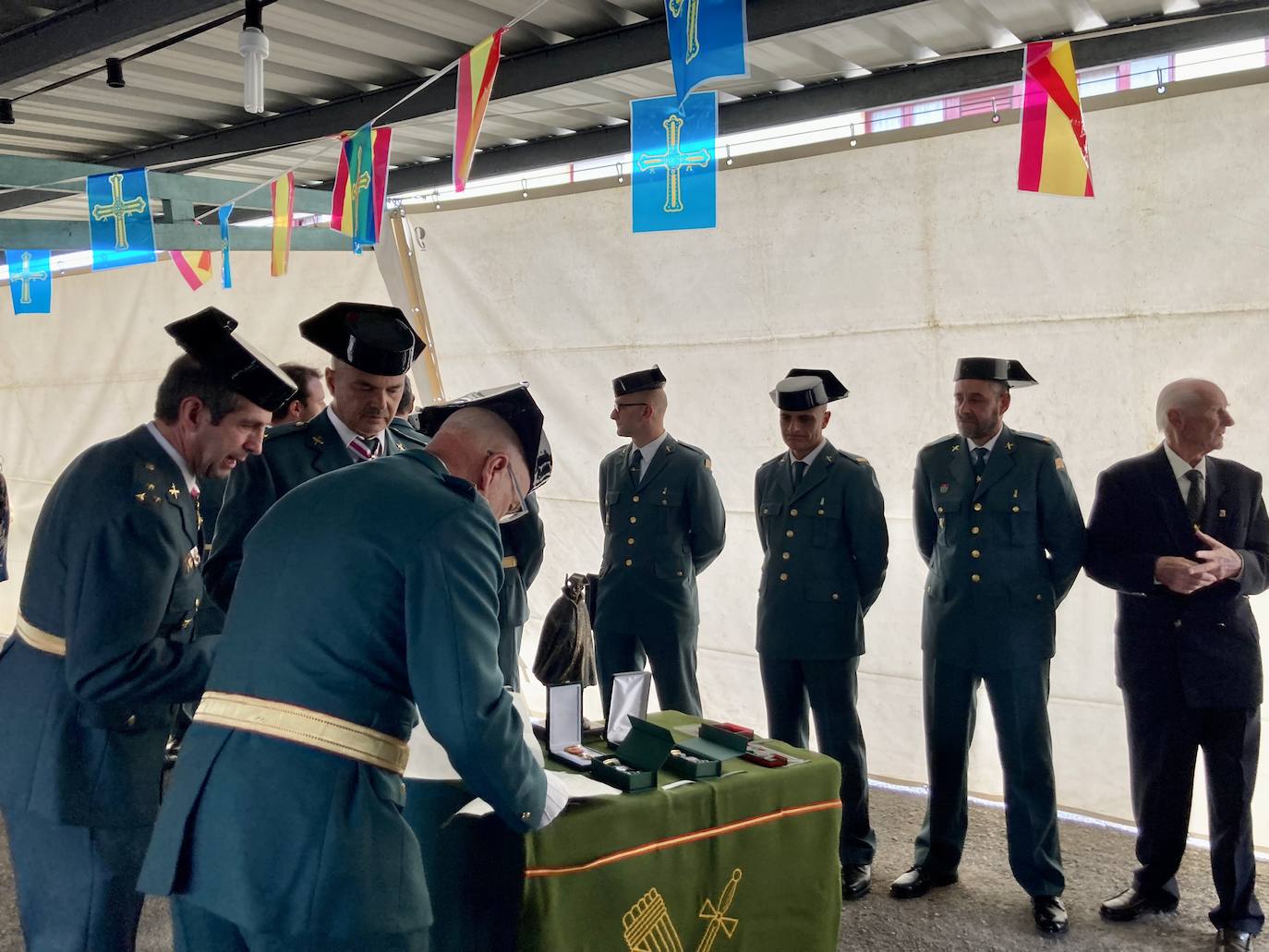 Así ha sido la celebración de la Guardia Civil por su patrona en Luarca