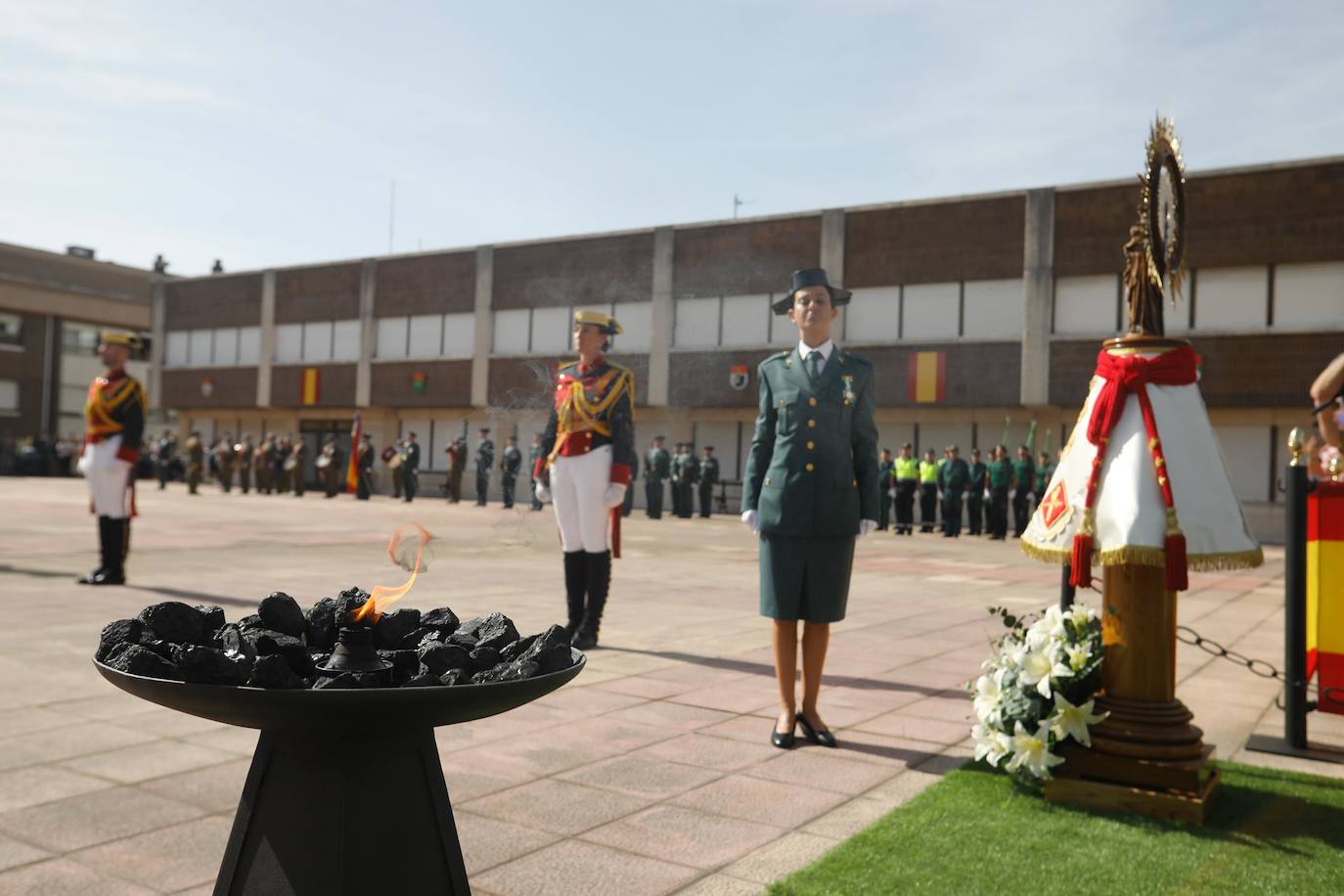 Oviedo homenajea a Dámaso Guillén en la festividad del Pilar