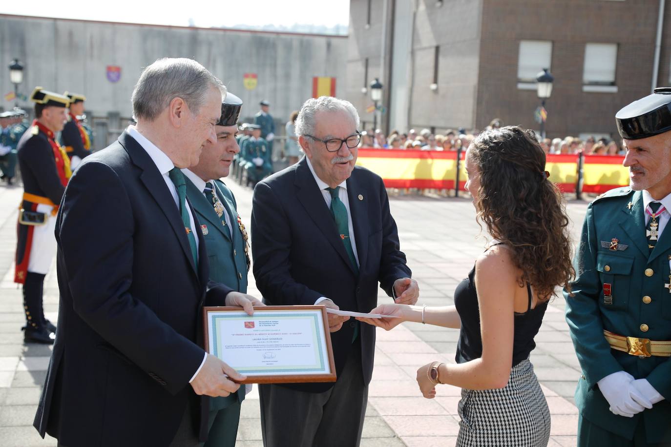 Oviedo homenajea a Dámaso Guillén en la festividad del Pilar