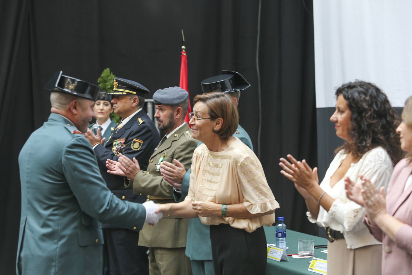 Honores y reconocimientos en Gijón por la patrona de la Guardia Civil