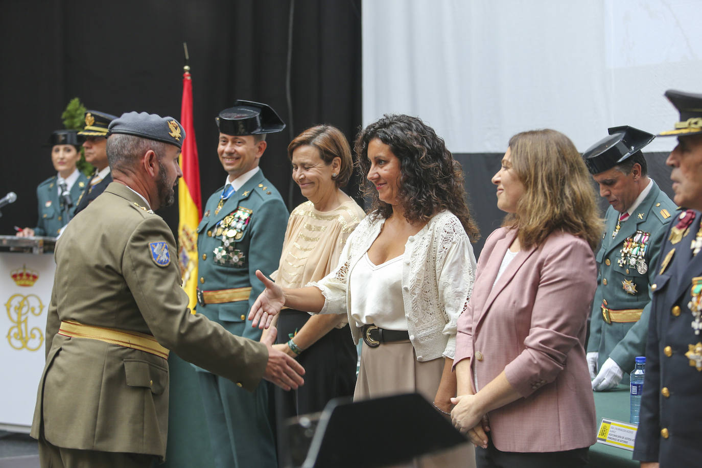 Honores y reconocimientos en Gijón por la patrona de la Guardia Civil