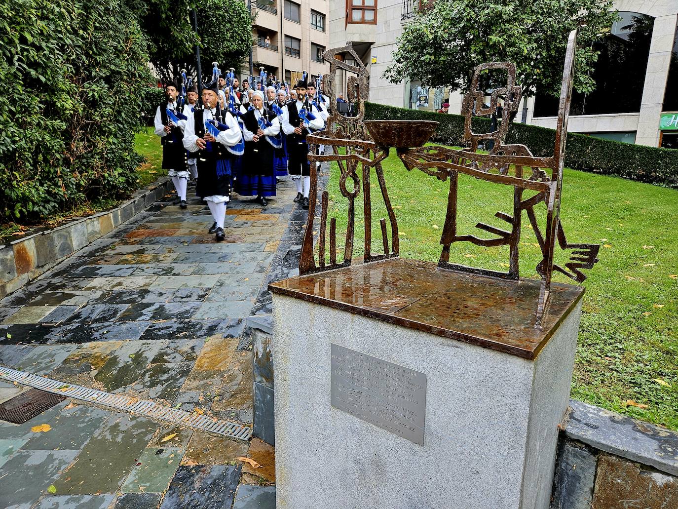 Cangas del Narcea celebra su vendimia a lo grande