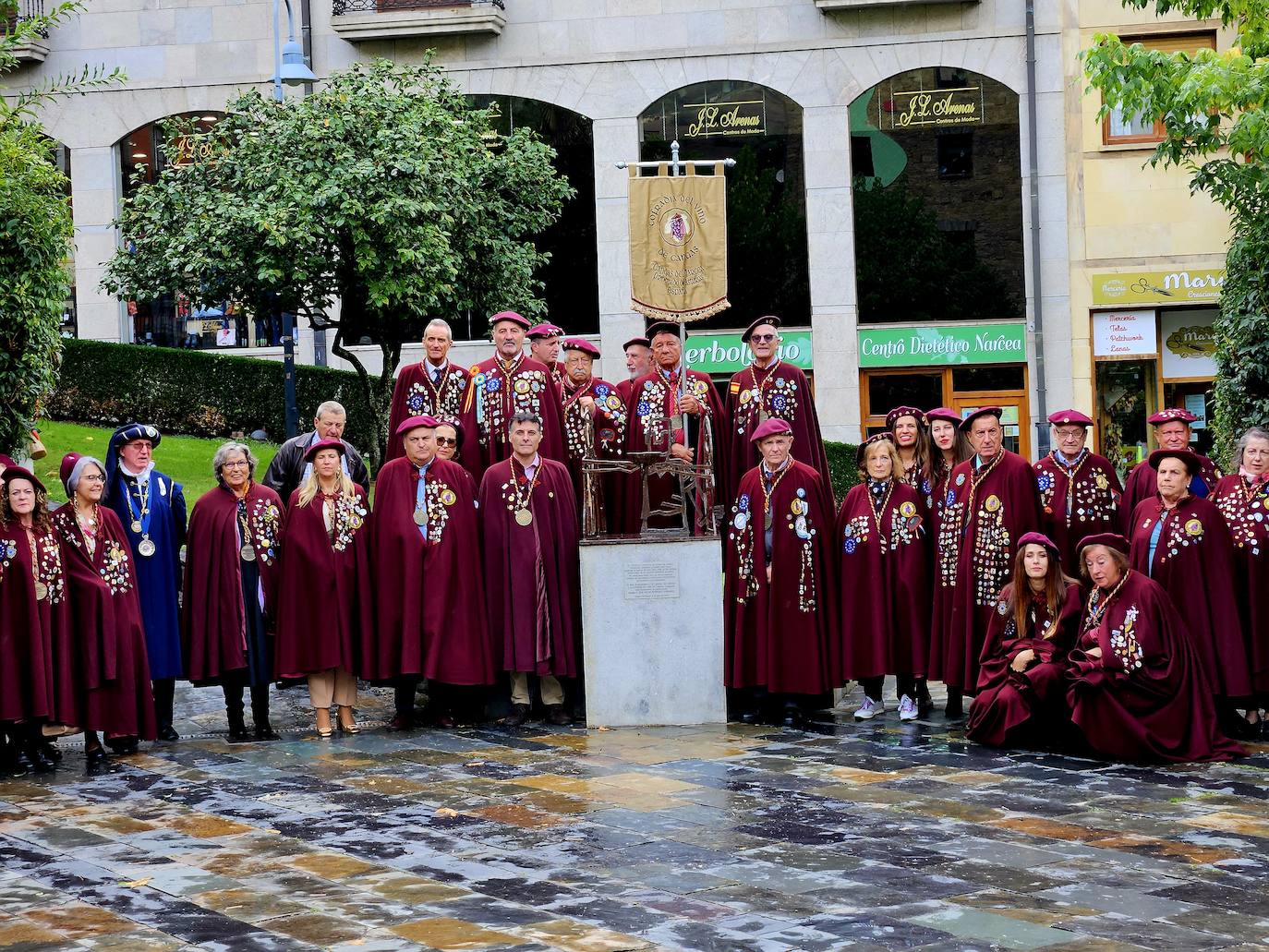 Cangas del Narcea celebra su vendimia a lo grande