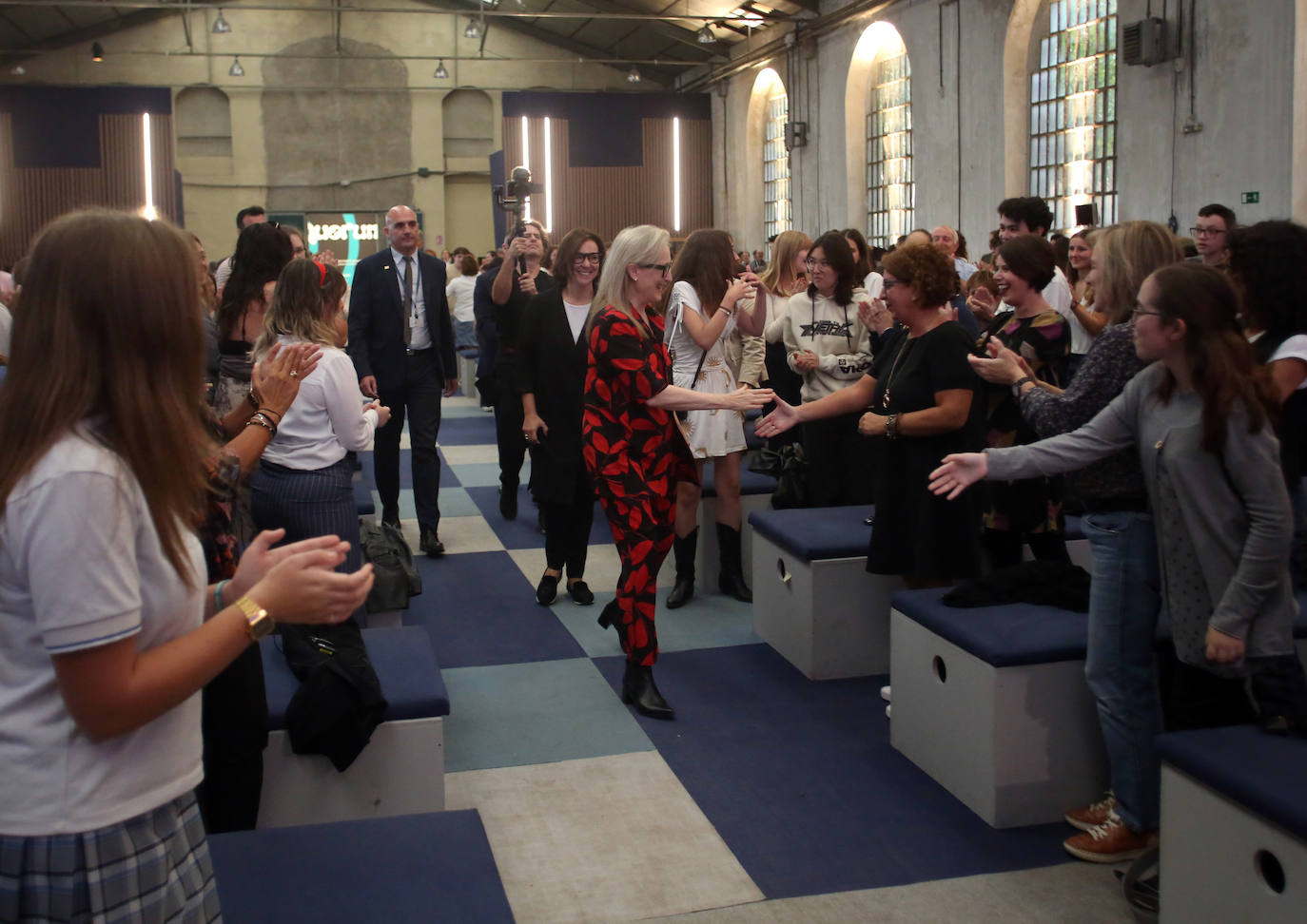 El encuentro de Meryl Streep con alumnos asturianos, en imágenes