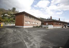 Exterior del colegio Juan Luis Iglesia Prada.