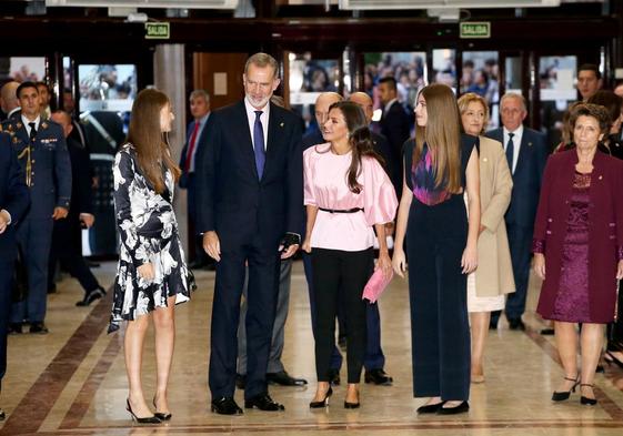 La Familia Real en su llegada al Auditorio Príncipe Felipe.