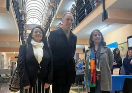 Juliana Quintero, Luis Pizarro y Kavita Signh en Mieres.
