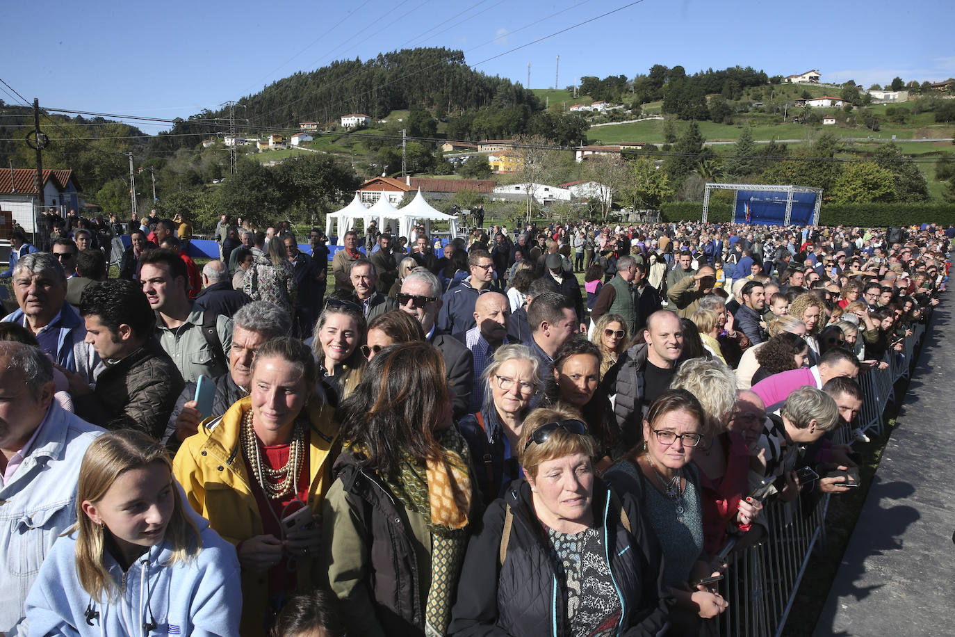 La Familia Real, en Arroes, Peón y Candanal para la entrega del Premio a Pueblo Ejemplar 2023