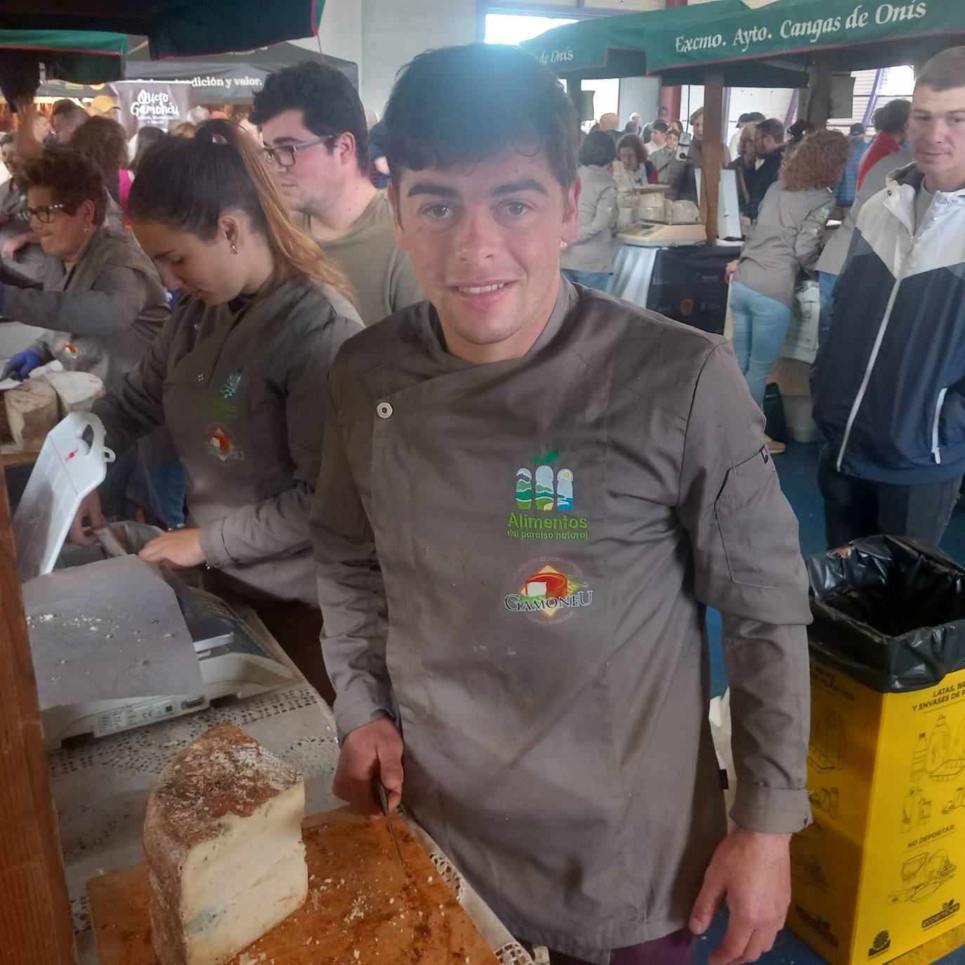 Más de 2.000 kilos de queso en la feria del Gamonéu de Benia