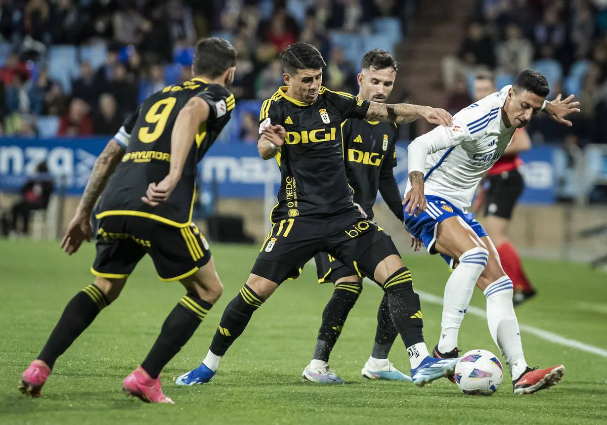 El Real Oviedo mete la directa  El Comercio: Diario de Asturias