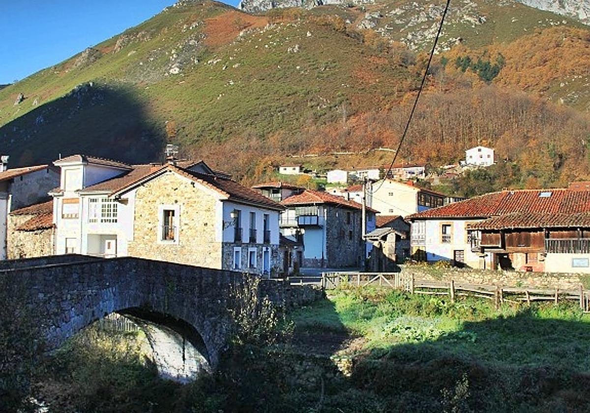 Sobrescobio busca afianzar población con vivienda pública para los jóvenes