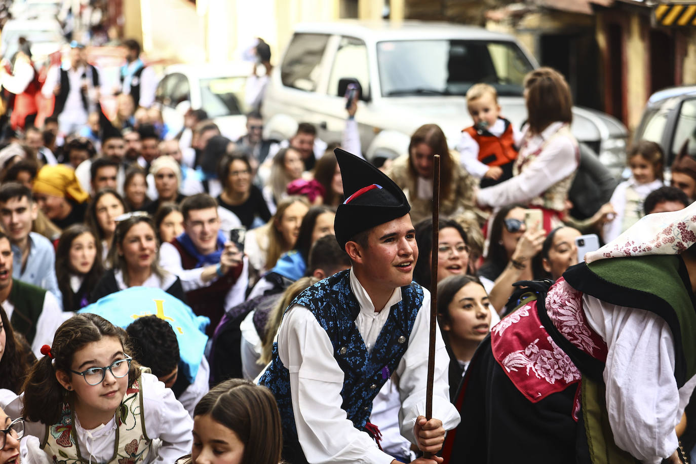 Moreda, por todo lo alto en su desfile de los Humanitarios