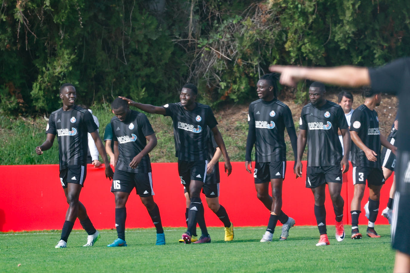 Las mejores imágenes del Sporting Atlético - Llanera