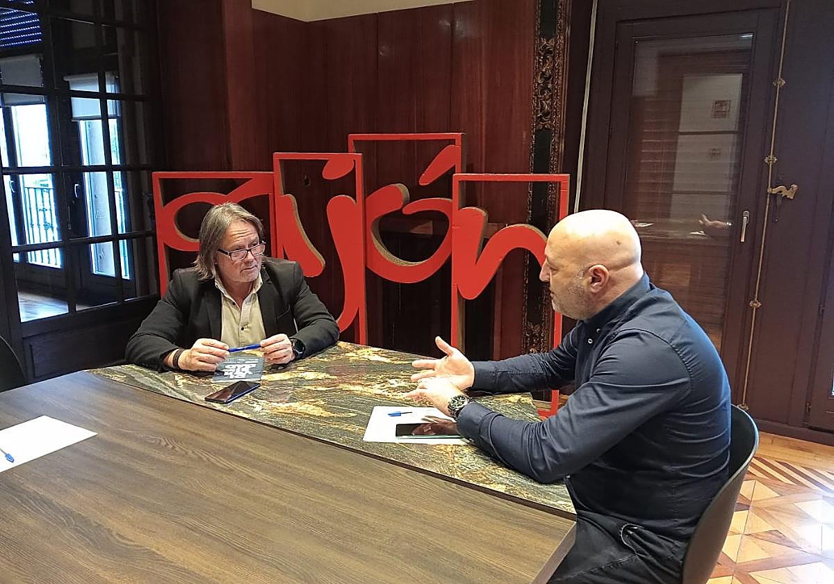 Javier Mahía y Guzmán Pendás se reunieron en la Casa Paquet.