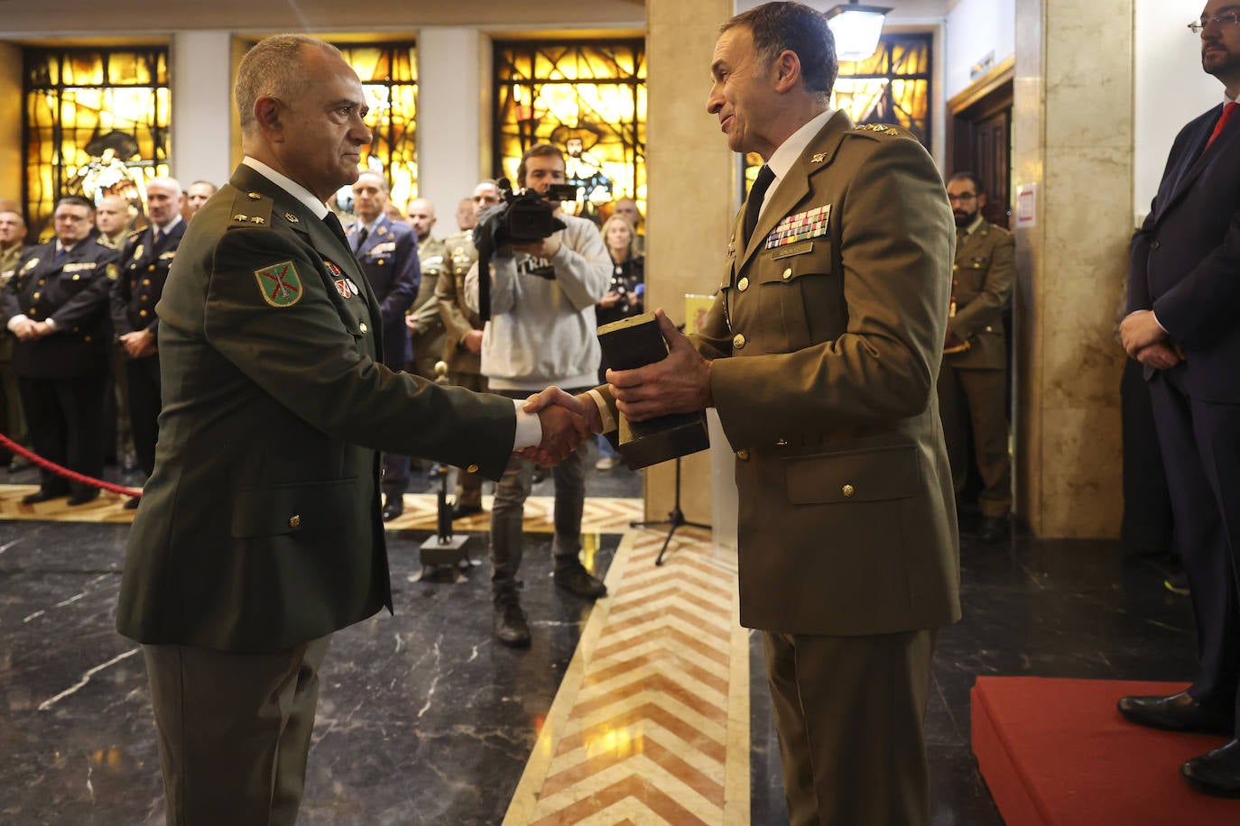 El Día de la Defensa en Asturias, en imágenes