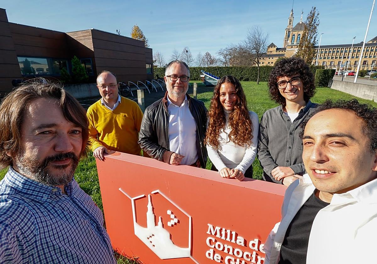 Por la izquierda, Juan José González, Alberto Zapico, Nixén Fernández, Carlota Menéndez, Antonio Aguilera y Wilmar-Dewin Rodríguez .