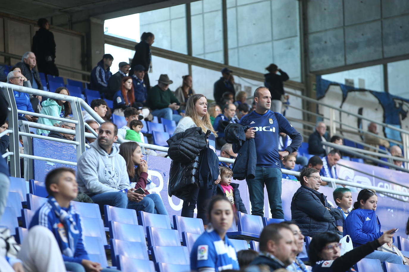 ¿Estuviste viendo el Oviedo - Eibar? ¡Búscate en las fotos del Tartiere!