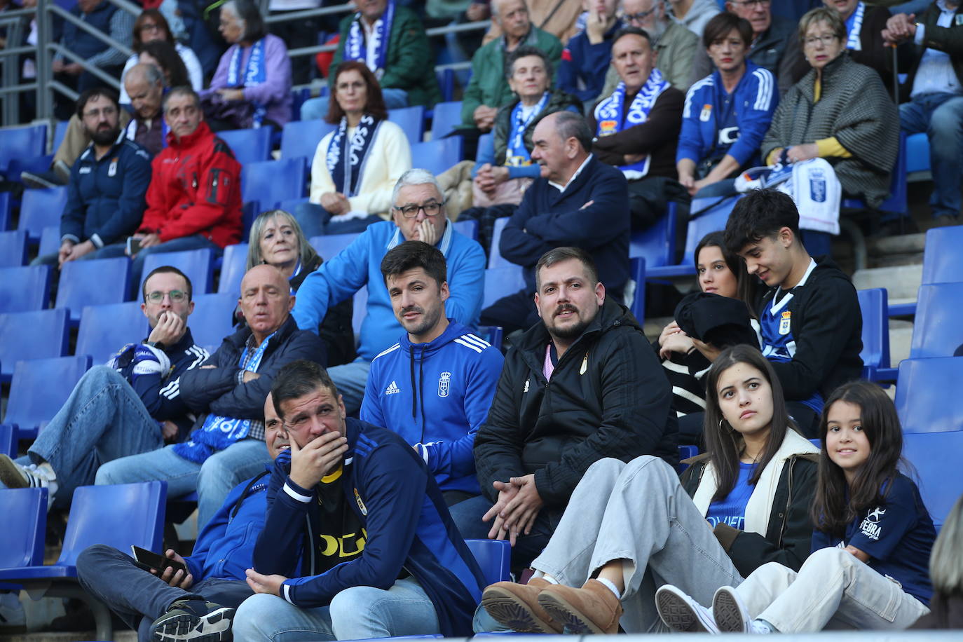 ¿Estuviste viendo el Oviedo - Eibar? ¡Búscate en las fotos del Tartiere!