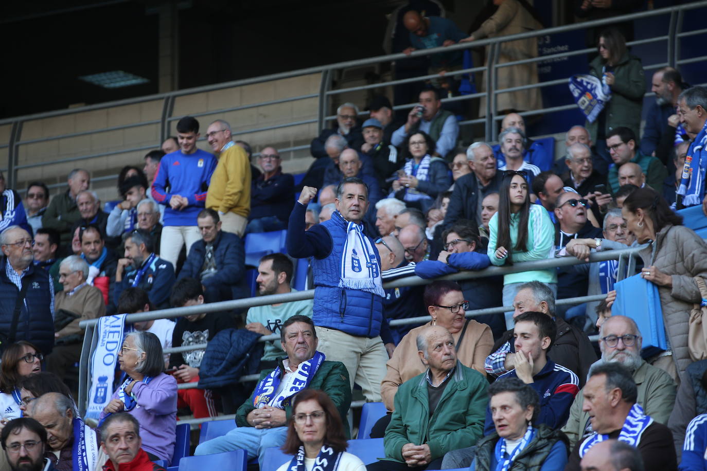 ¿Estuviste viendo el Oviedo - Eibar? ¡Búscate en las fotos del Tartiere!