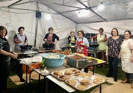 Los asociados de Los Más Grandes de Ribadesella celebraron este fin de semana su festival de la matanza con tortos y picadillo.