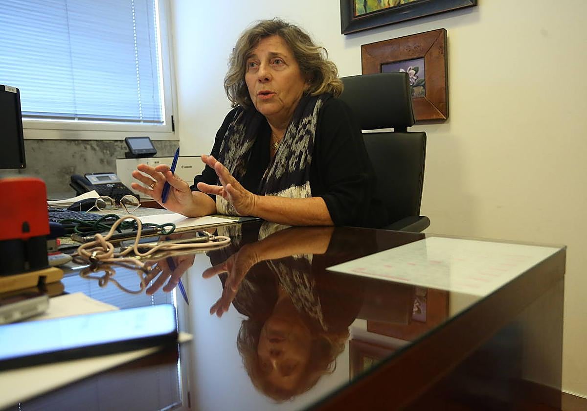 Eugenia Prendes, fiscal delegada de Violencia de Género y Violencia Doméstica en Asturias, en su despacho en Oviedo.