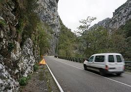 Punto de la AS-114 donde ocurrió el accidente mortal en octubre.