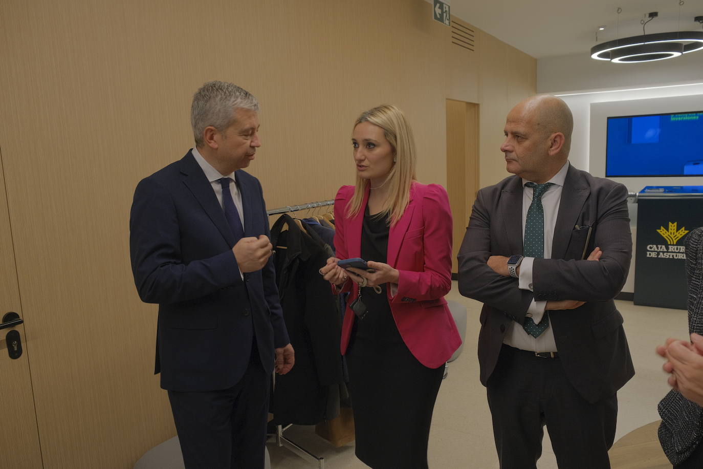 La inauguración de la primera oficina de Caja Rural en Madrid, en imágenes