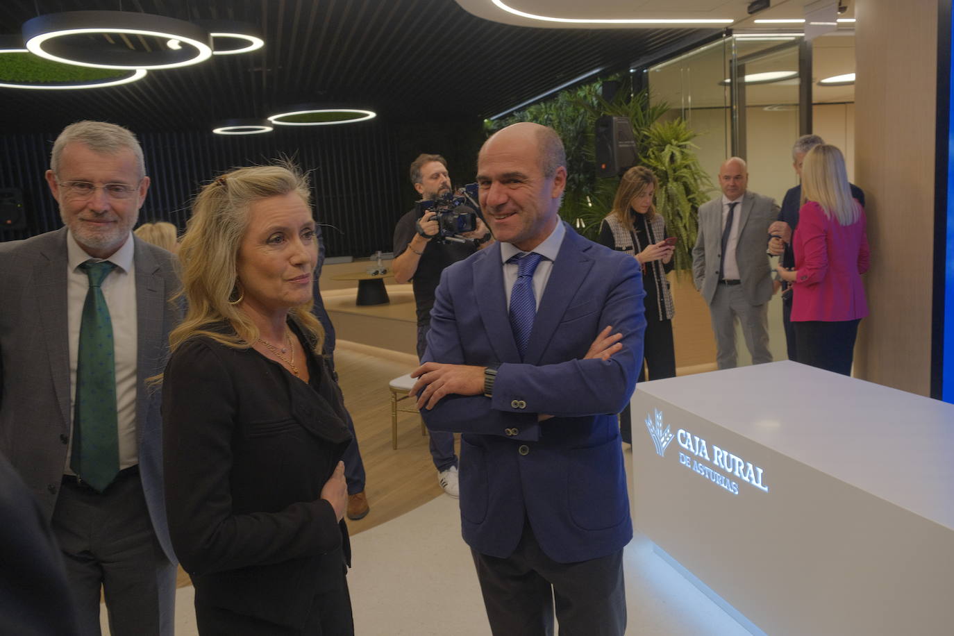 La inauguración de la primera oficina de Caja Rural en Madrid, en imágenes