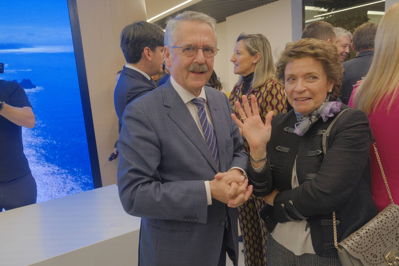 La inauguración de la primera oficina de Caja Rural en Madrid, en imágenes