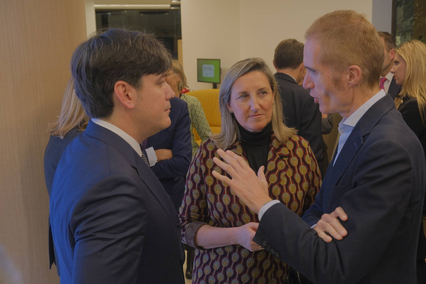 La inauguración de la primera oficina de Caja Rural en Madrid, en imágenes