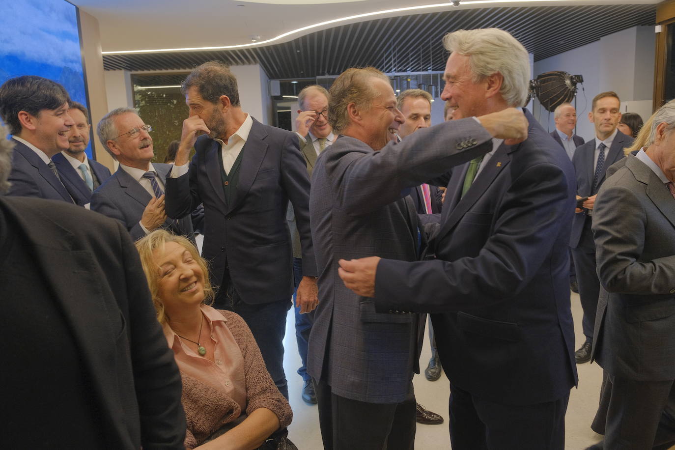 La inauguración de la primera oficina de Caja Rural en Madrid, en imágenes