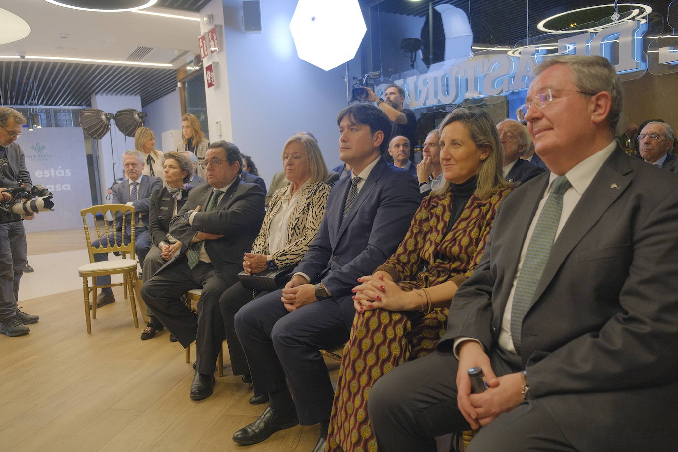 La inauguración de la primera oficina de Caja Rural en Madrid, en imágenes