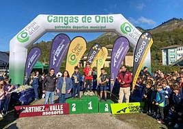 El cross se disputó en la zona deportiva canguesa.