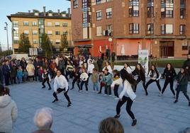 Abierta la nueva plaza central de Lugones