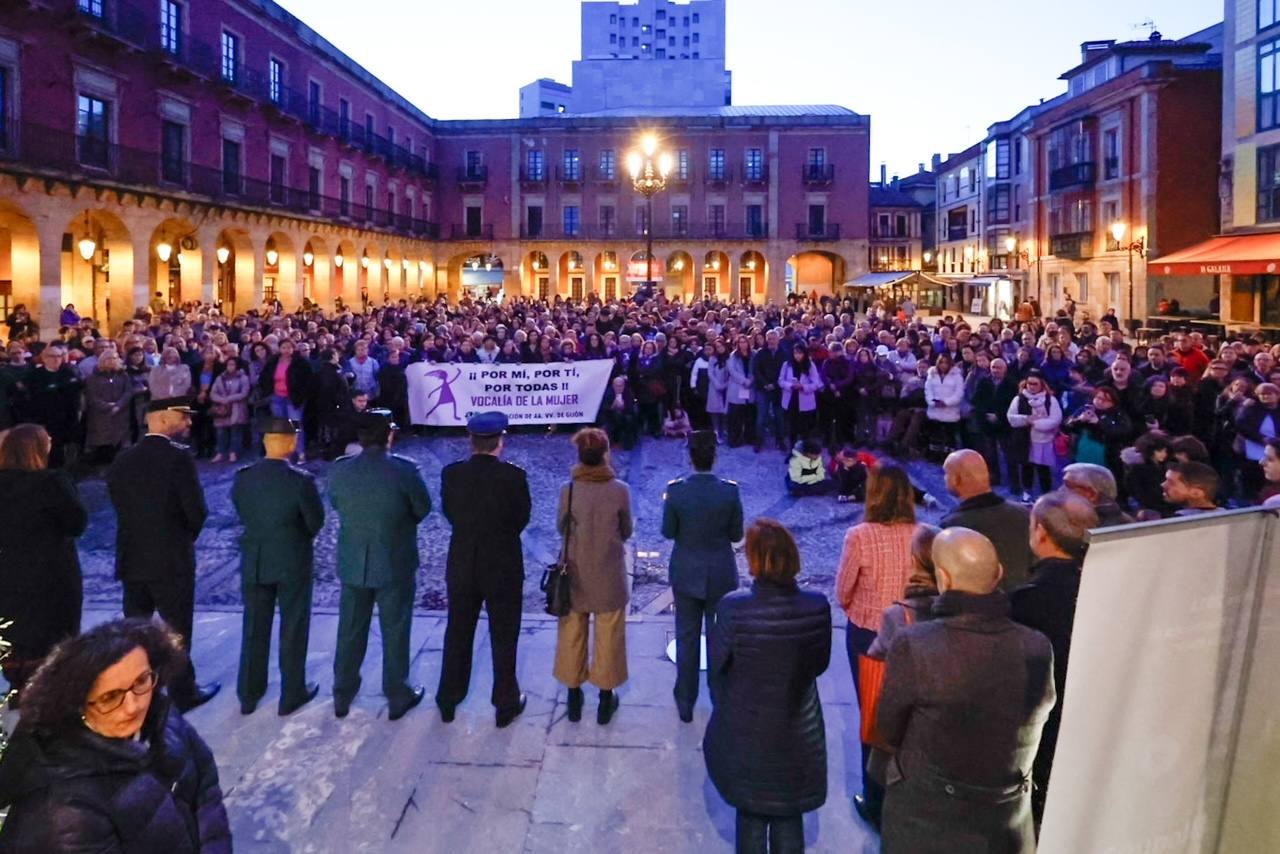 «Los maltratadores no tienen cabida en una sociedad civilizada como Gijón»