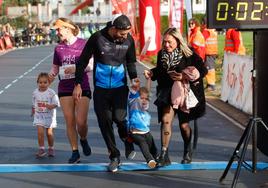 Más de 500 niños llenan el Cross Villa de Gijón