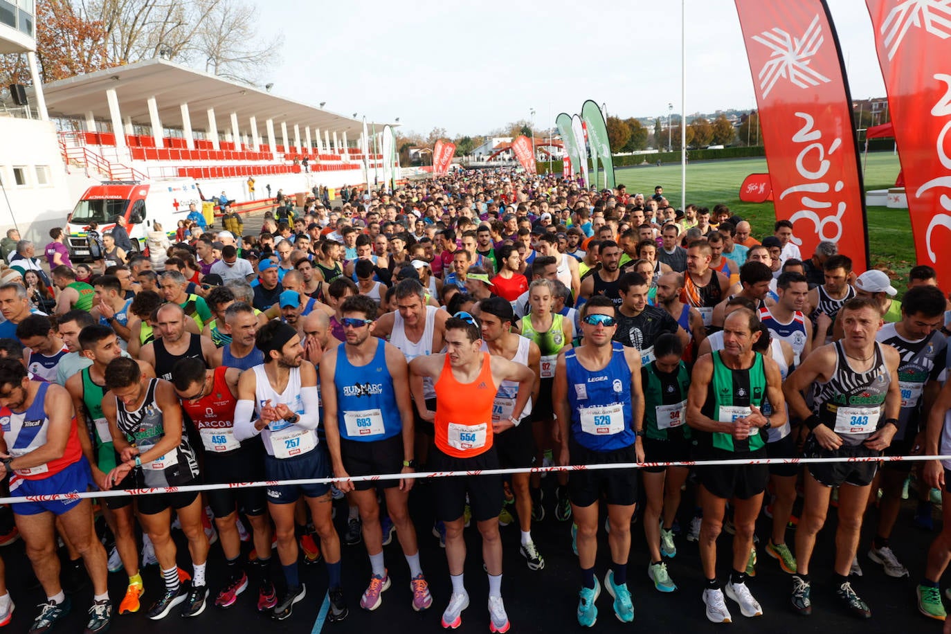 Más de 1.000 corredores se dan cita en el Cross Villa de Gijón