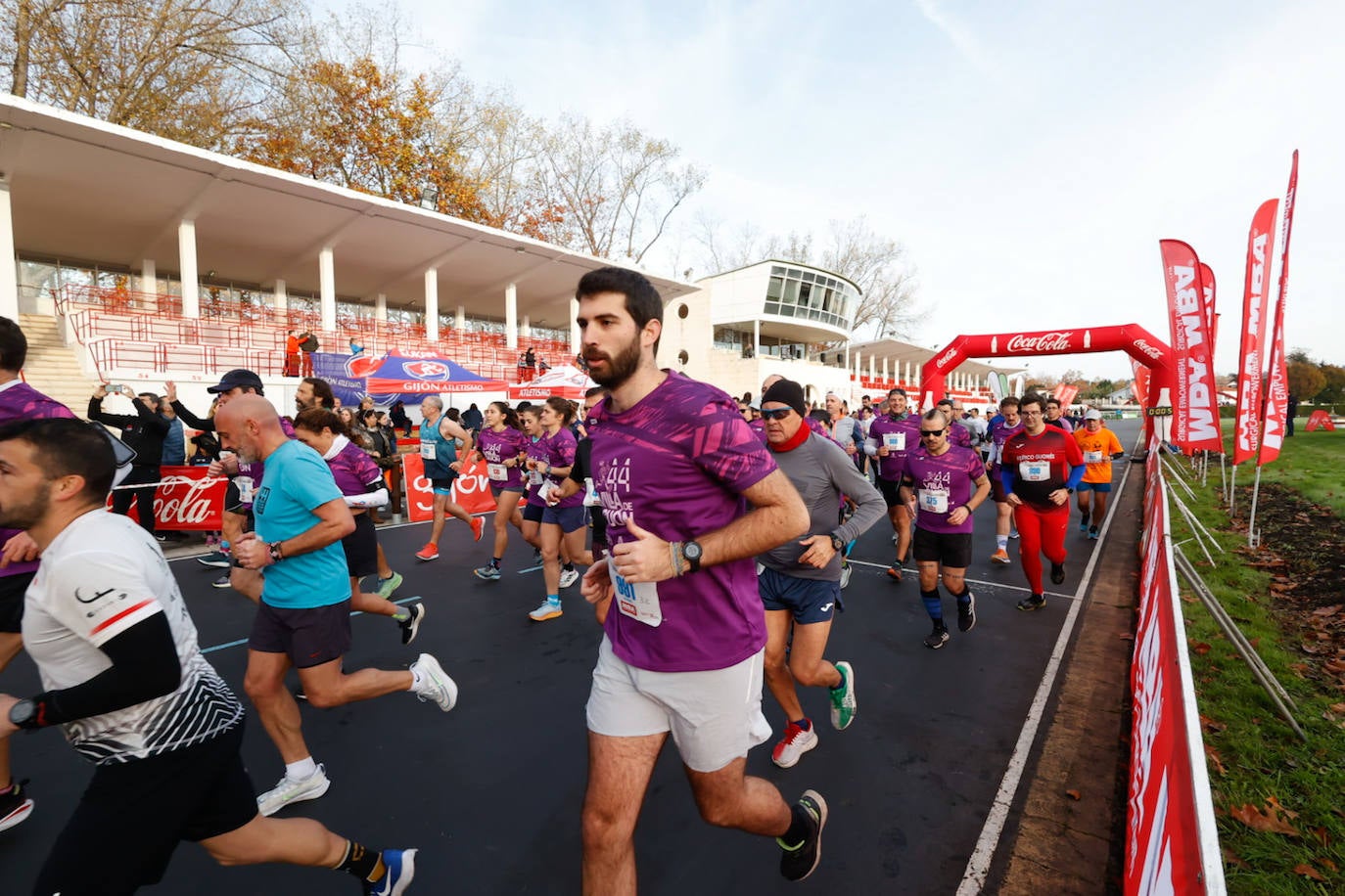 Más de 1.000 corredores se dan cita en el Cross Villa de Gijón