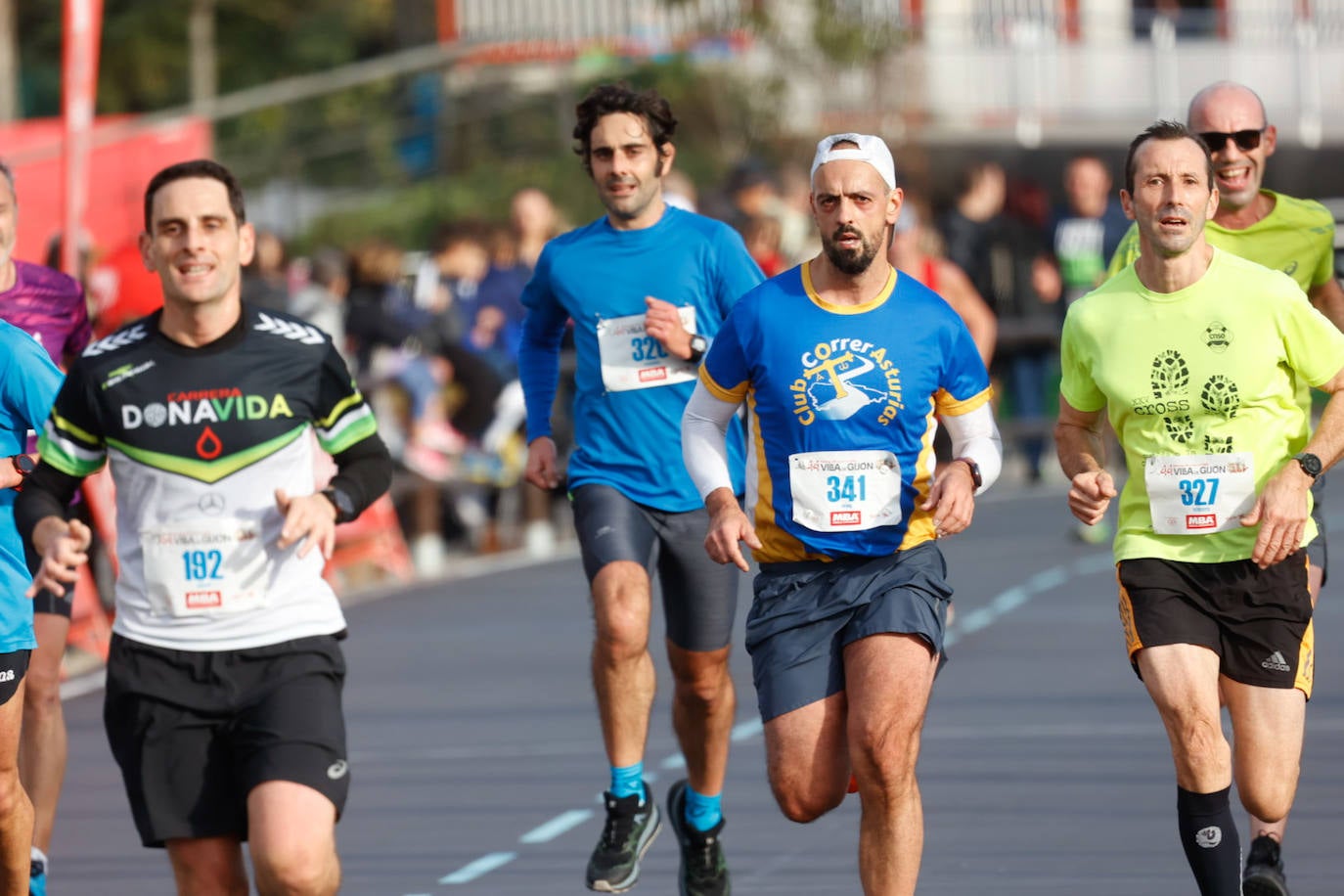 Más de 1.000 corredores se dan cita en el Cross Villa de Gijón