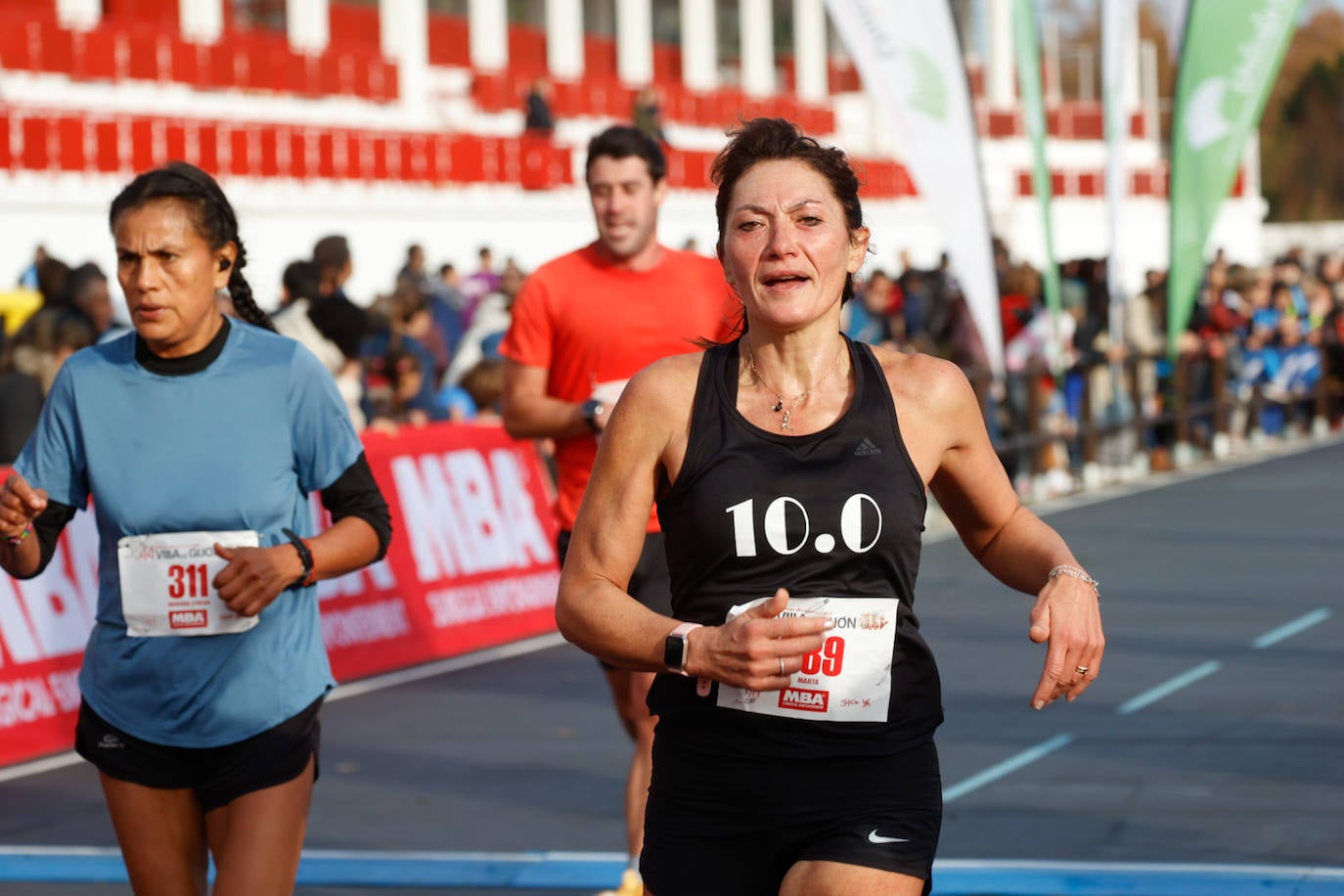 Más de 1.000 corredores se dan cita en el Cross Villa de Gijón