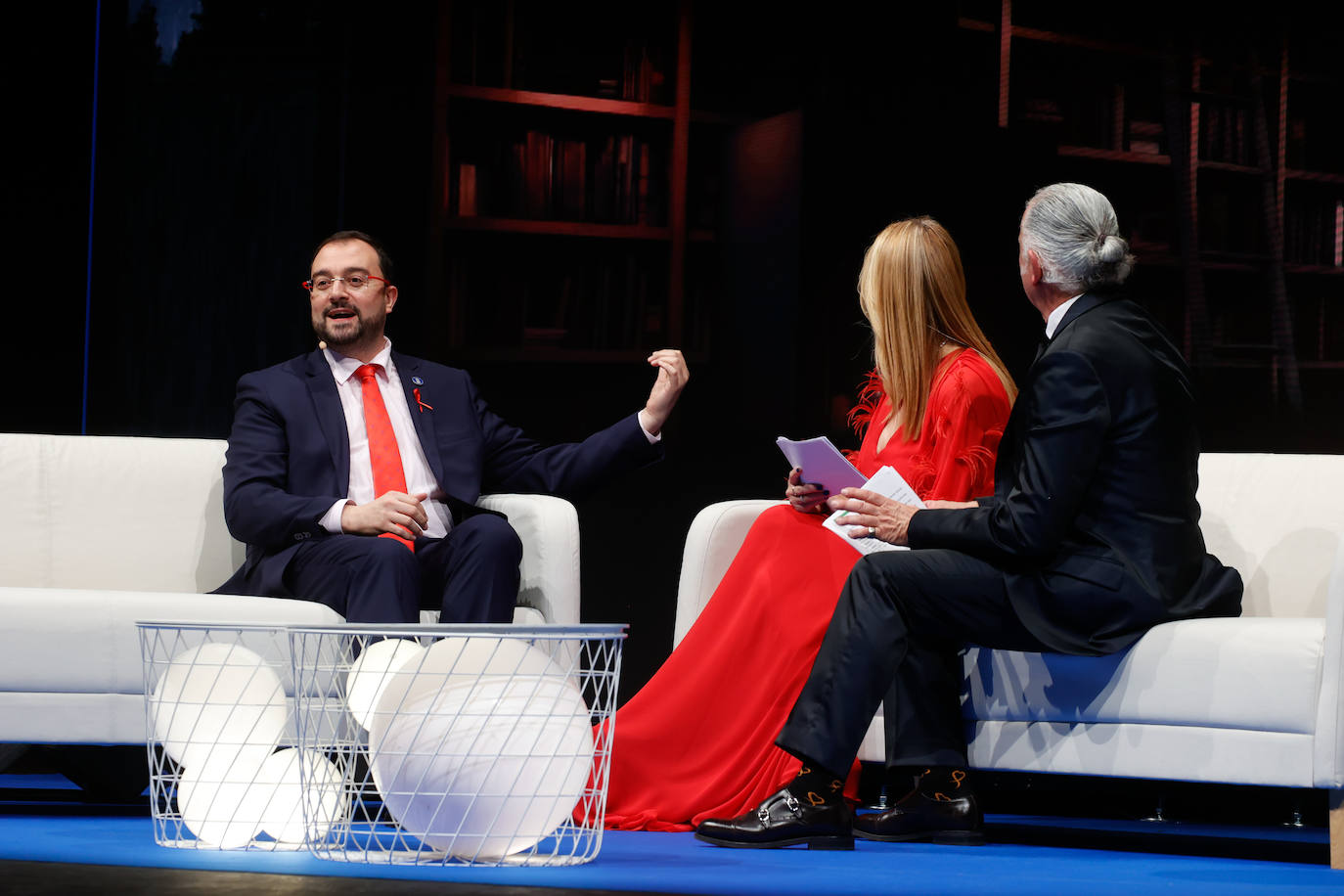 Fade distingue a representantes del mundo empresarial asturiano