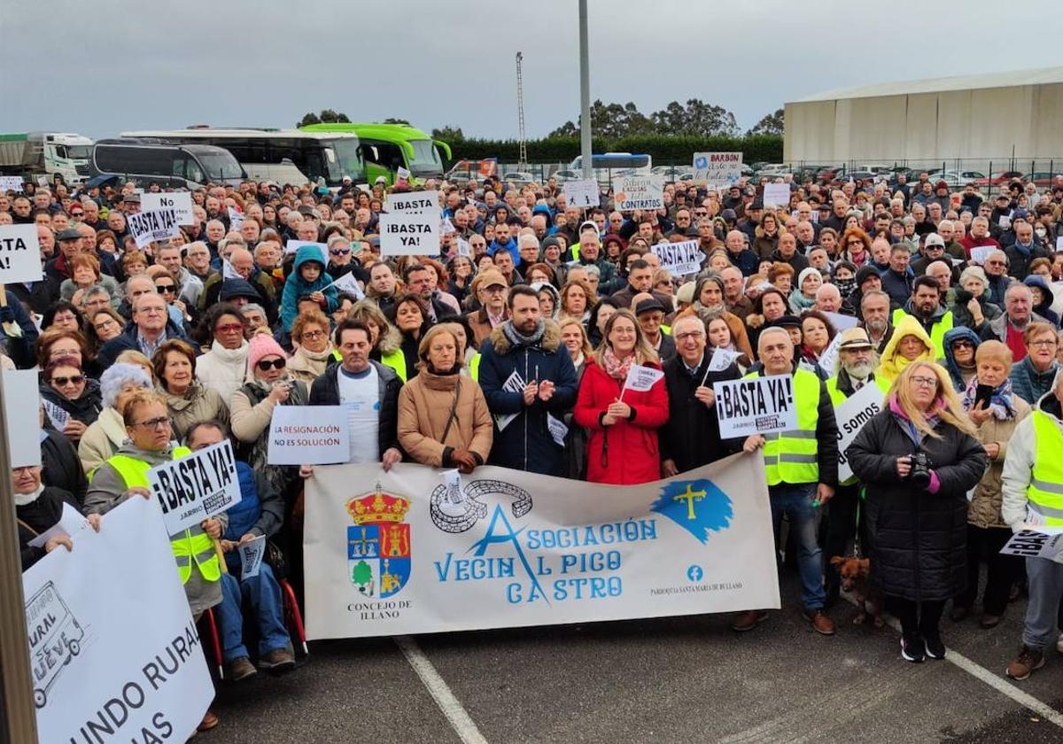 El Noroccidente sale a la calle para «salvar» el hospital de Jarrio