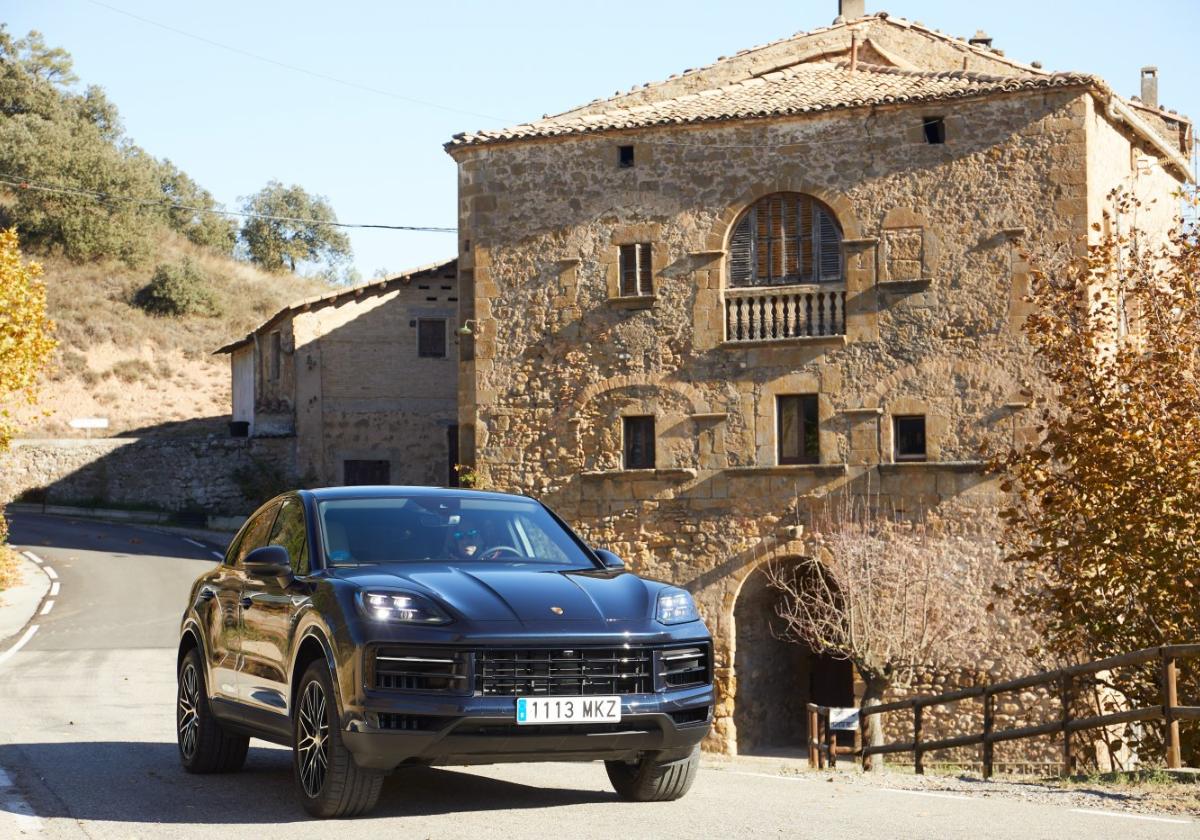 El nuevo Porsche Cayenne se puede elegir con carrocería SUV y Coupé.