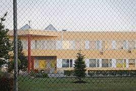 Edificio del centro penitenciario de Asturias.