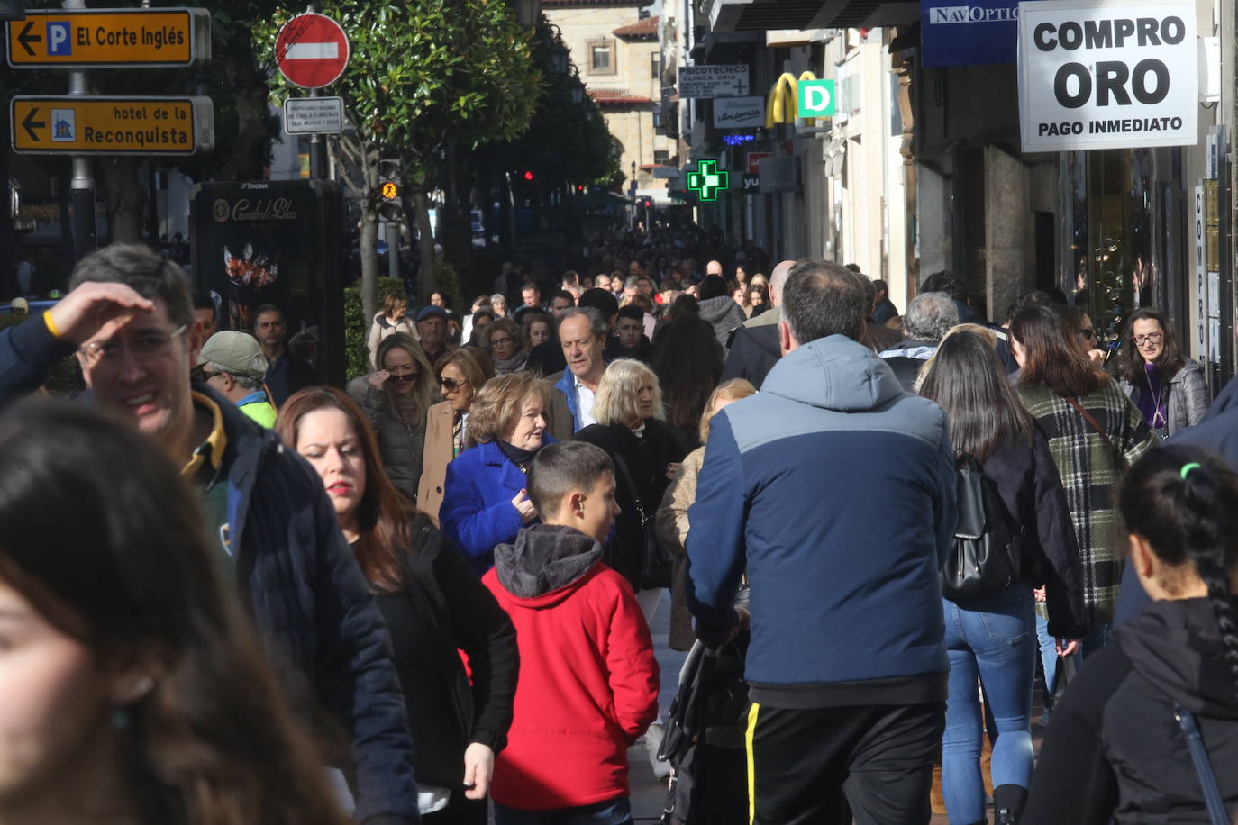 Asturias, abarrotada por el puente