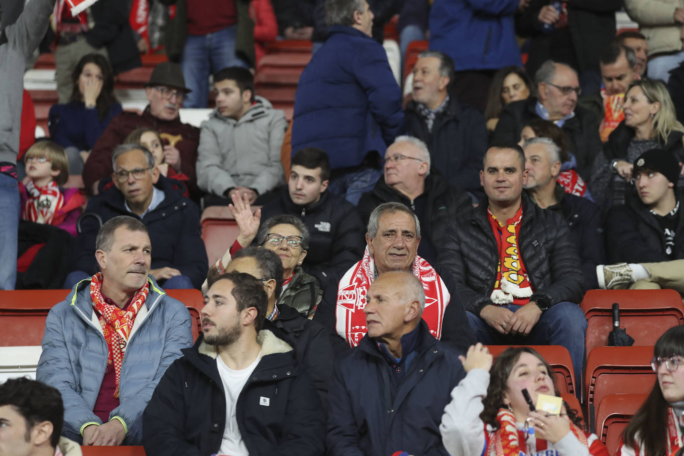 ¿Estuviste en el Sporting - Levante? ¡Búscate!